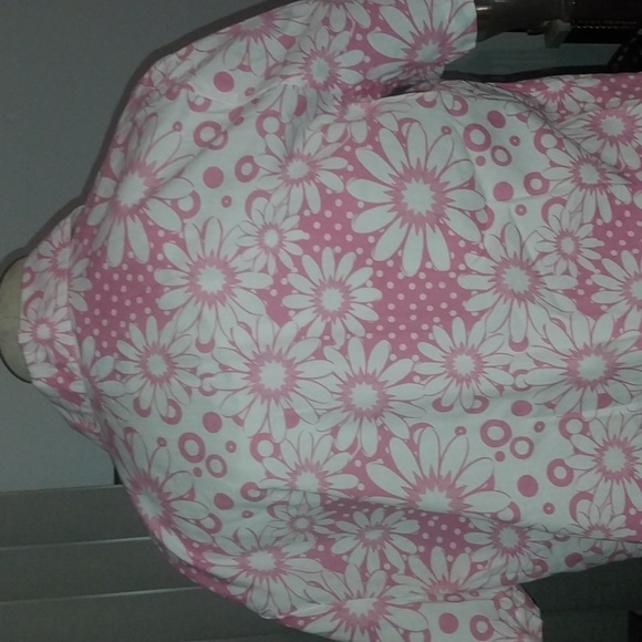 Button-down flowered shirt - Picture 5 of 5